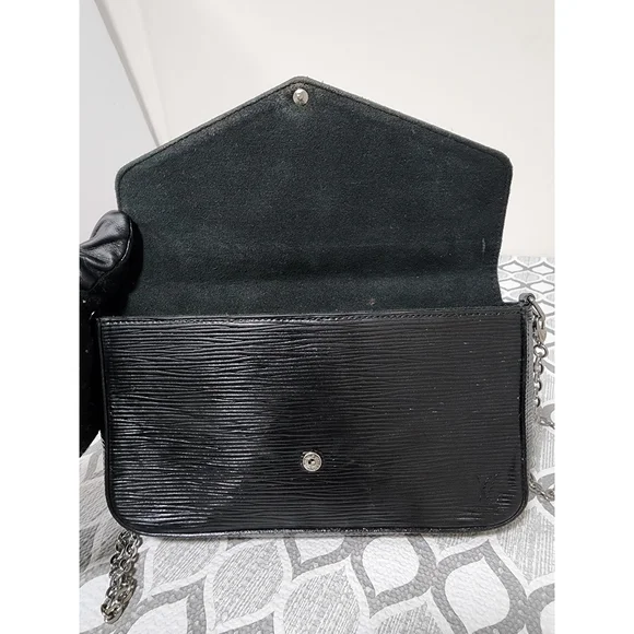 LOUIS VUITTON Epi Felicie Crossbody Bag Black - Picture 12 of 14